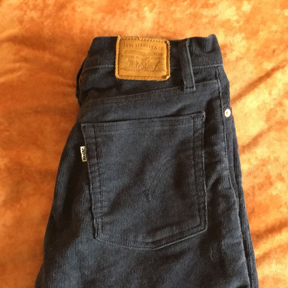 Levi’s crop wedgie straight size 26